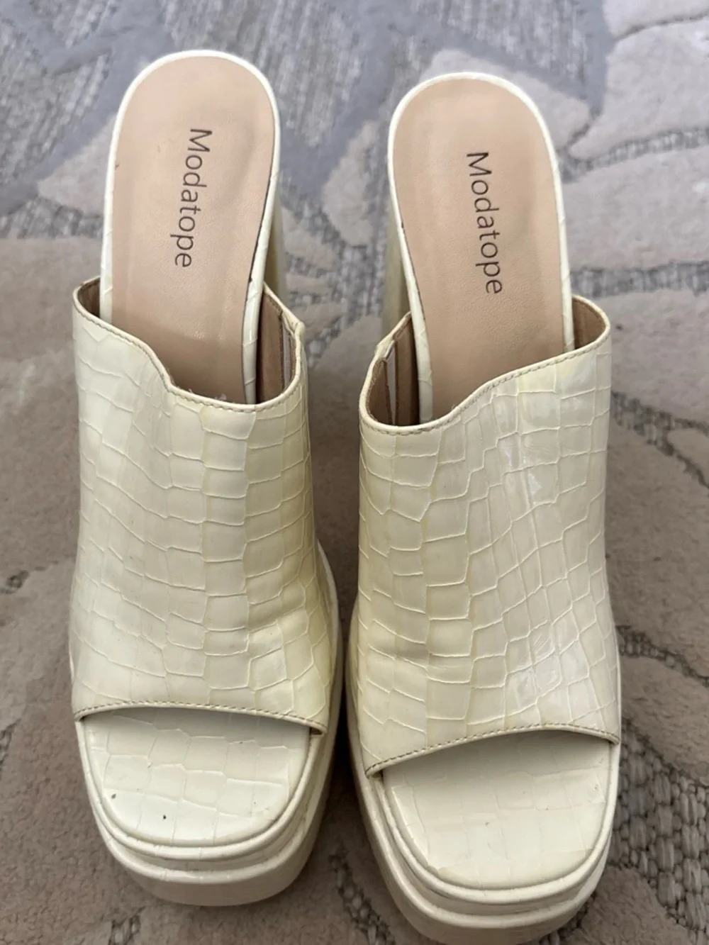Modatope step into